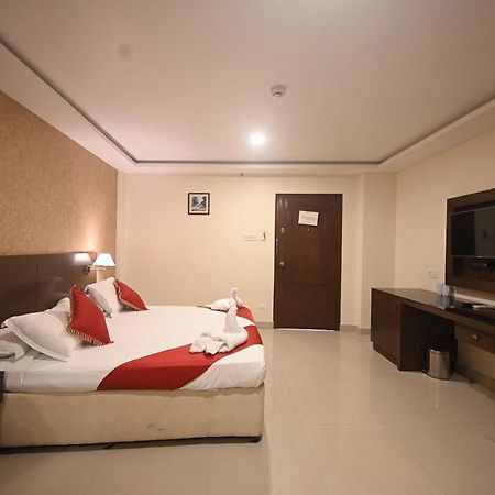 Hotel Bhagavath Gardens Chengannur Exterior foto